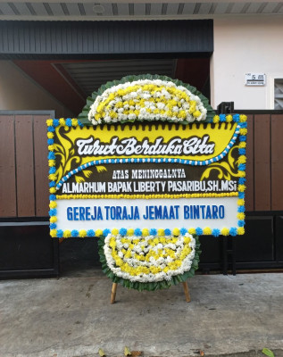 Papan Bunga Duka di Ngawi